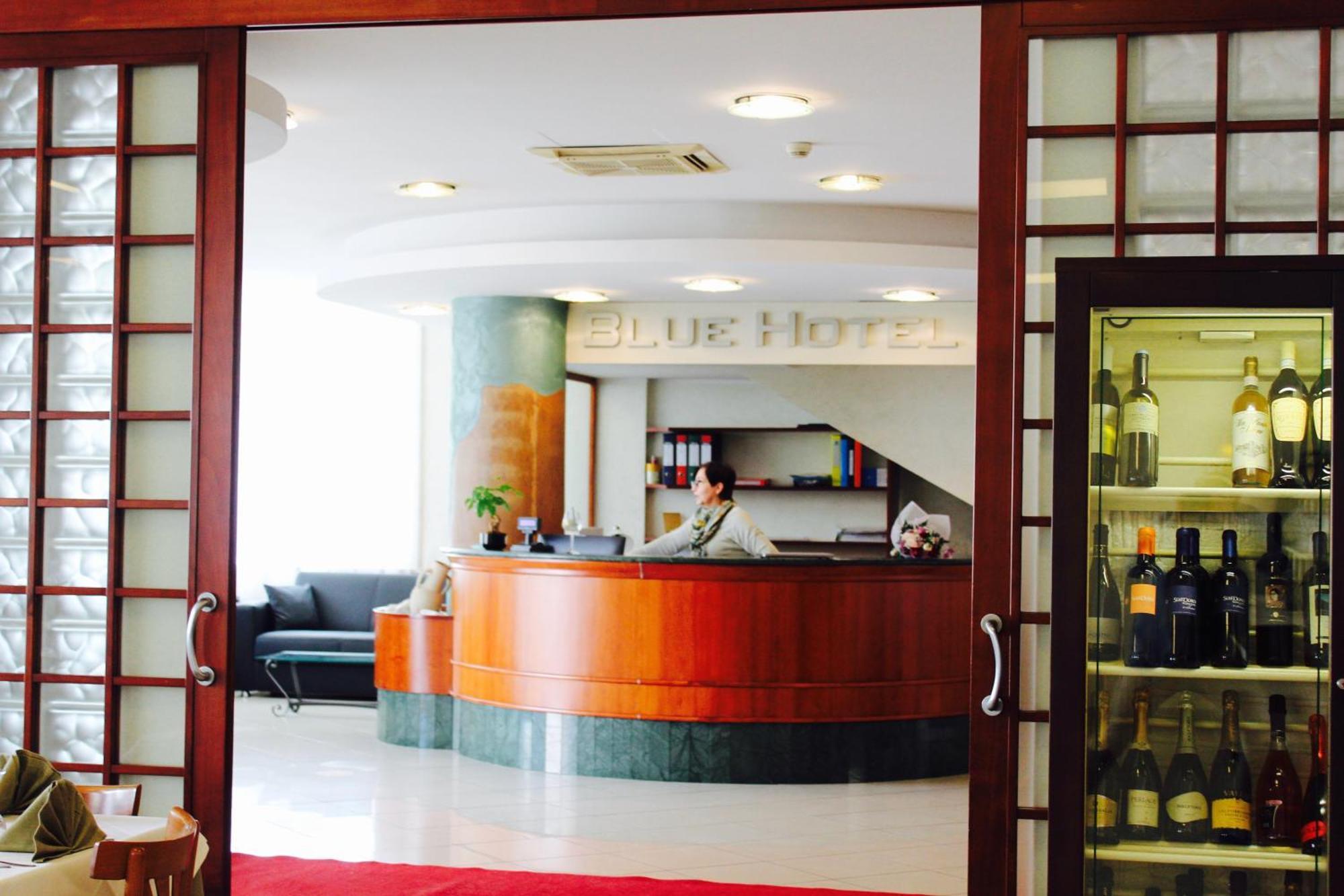Blue Loft Hotel チェゼナーティコ エクステリア 写真