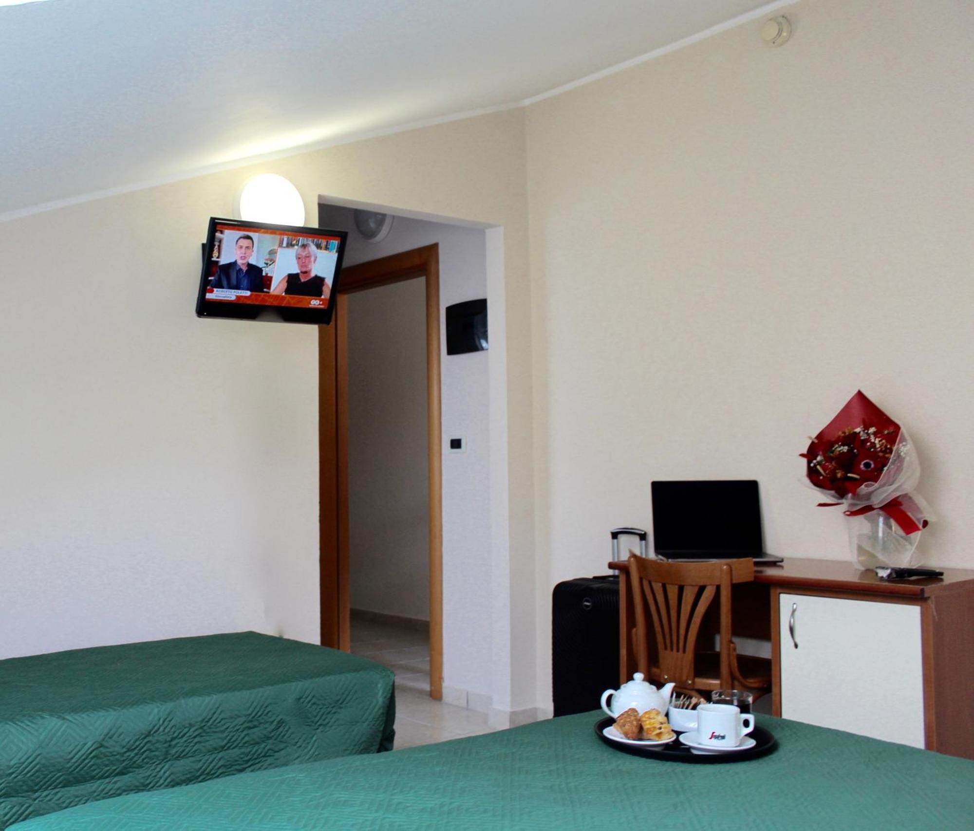 Blue Loft Hotel チェゼナーティコ エクステリア 写真